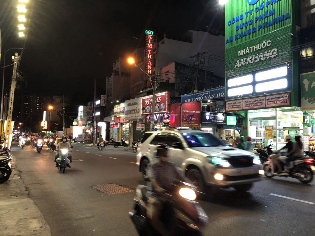 Cho thuê NNC MTĐ Lạc Long Quân , P.10, Q.Tân Bình.